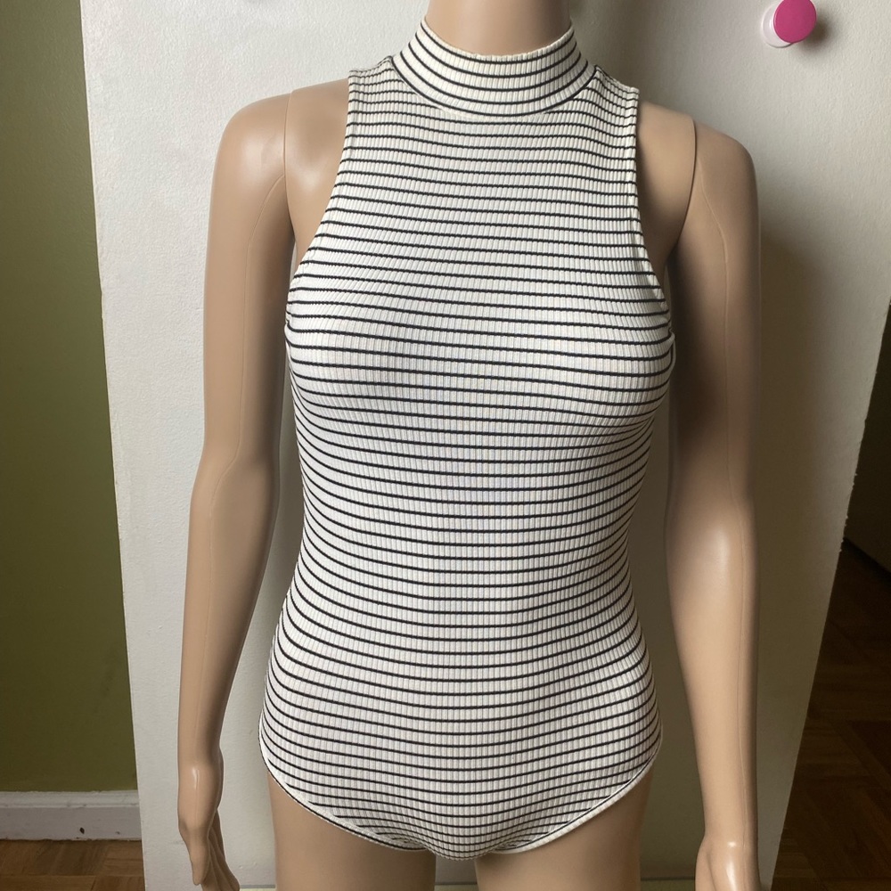 TOPSHOP Bodysuit top Size 2